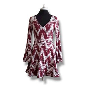 Belle Sleeve Lace up mini Dress EUC Size Sm